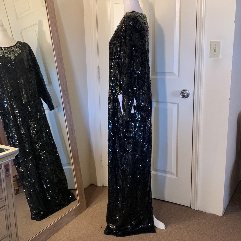 MAC DUGGAL
Beaded Neckline Long Sleeve Dress - Picture 9 of 15